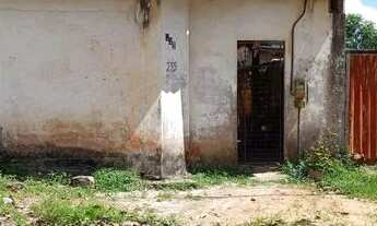 Imagem: Casa ponto estratégico e terreno atrás!