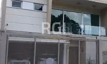 Imagem 2: Casa para Venda - 350m², 3 dormitórios, sendo 1 suites, 2 vagas - Alto Teresópolis