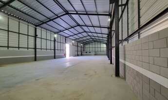 Imagem: Galpao com área de 2500 metros com 1050