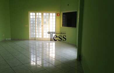 Imagem 3: Venda - Casa Comercial Venda - Casa Comercial 02 dormitórios, 02 banheiros, copa, cozinha