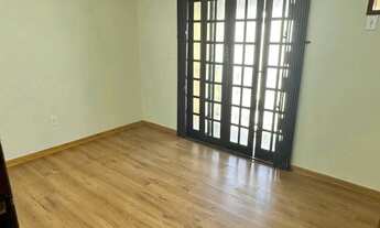 Imagem 6: Imóvel para venda tem 200 metros quadrados com 3 quartos em Vila Valqueire - Rio de Janeir