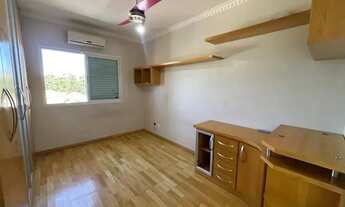 Imagem 7: Sobrado para aluguel tem 380 metros quadrados com 4 quartos em Alphaville - Santana de Par