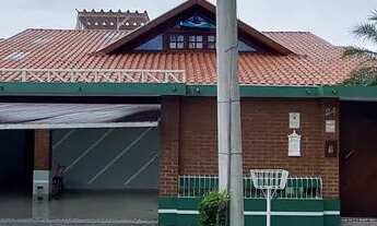 Imagem: Casa à venda com 420m², 4 quartos, 2 suíte