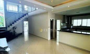 Imagem 2: Sobrado com 4 dormitórios para alugar, 300 m² - Campos Do Conde - Tremembé/SP