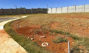 Imagem 4: Lote de esquina Condomínio Parqville Quaresmeira, 410 m² - Trindade - GO