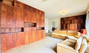 Imagem 2: Apartamento de 4 quartos com 2 vagas à venda no bairro Moinhos de Vento em Porto Alegre