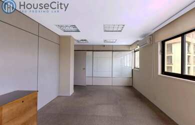 Imagem 5: CONJUNTO COMERCIAL LOCALIZADO NA PRAÇA JOÃO MENDES