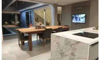 Imagem 5: Casa em condomínio fechado com 4 suítes + DCE, 4 vagas, 596 m2 de área construída