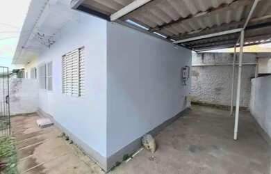 Imagem 3: Casa semi-mobiliada com 1 quarto no bairro Medianeira