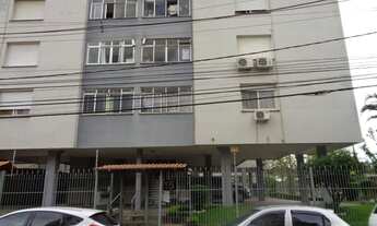 Imagem 2: Apartamento com 2 dormitórios, REFORMADO, hall, living 2 ambientes, sacada, gabinete, 2 ba