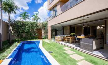 Imagem 4: SEU NOVO LAR!!! Casa em condomínio com 4 dormitórios