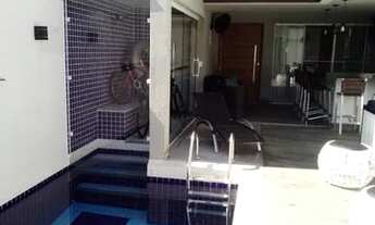 Imagem 7: Casa de condomínio para venda tem 270 metros quadrados com 5 quartos