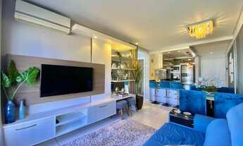 Imagem: Lindo decorado, de frente, próximo do mar