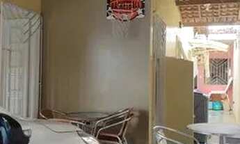 Imagem 3: Casa com piscina no Aeroporto