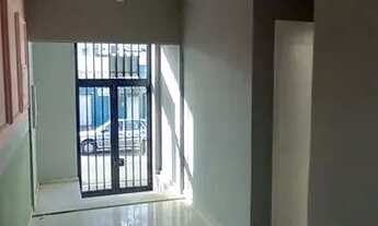 Imagem 4: Prédio comercial próx. a Av. Alberto Andalo