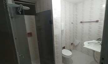 Imagem 5: Apartamento Costa Azul, nascente, varanda, 2 quartos, dependência completa