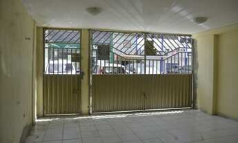 Imagem 2: Casa, 7/4, sacada, 2vgs na Generalíssimo Deodoro