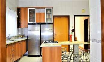 Imagem 2: Casa térrea a venda localizada no Condomínio Arujá 5-SP! Aceita Permuta