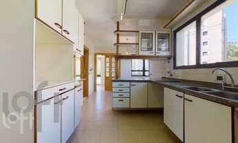 Imagem 7: Apartamento à venda em Vila Andrade com 225 m², 4 quartos, 1 suíte, 4 vagas