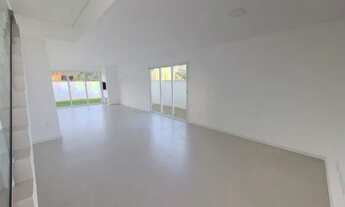 Imagem 2: Sobrado geminado com 1 suíte mais 2 quartos na Praia de Ubatuba em São Francisco do Sul