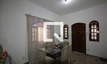 Imagem 4: Casa para Aluguel - Irajá, 3 Quartos, 90 m2