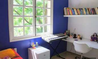 Imagem 2: Casa no Panamby, 180m² de área cosntruída, 3 suítes e amplo home-office com jardim de inve