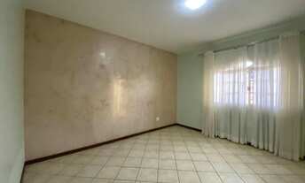 Imagem 3: Vendo ou alugo excelente casa com 5 quartos, QNE 32 Taguatinga!