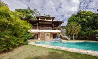 Imagem 7: Casa de condomínio para venda tem 300 metros quadrados com 5 quartos