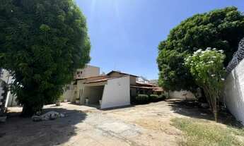 Imagem 4: Casa com 4 quartos e amplo quintal no bairro Cristo Rei (Zona Sul