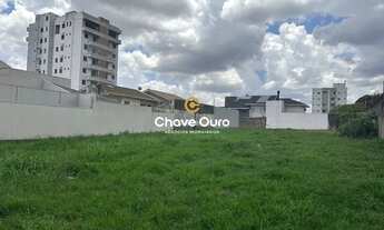 Imagem 3: Terreno de 700 m2 no Country