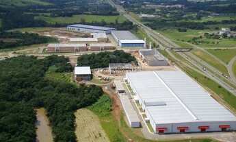 Imagem 4: Galpão Comercial para Locação em Atibaia-SP, Bairro Ponte Alta: 3 Banheiros, 12 Vagas e 1