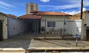 Imagem: CASA À VENDA ÓTIMA LOCALIZAÇÃO NO PARQUE