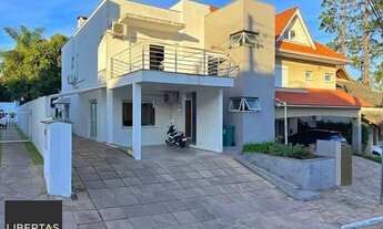 Imagem 2: *Residência á venda no Condomínio Mountain ville RS*