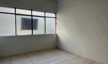 Imagem 4: 3 quartos reformado na principal avenida da cidade para venda ou locação