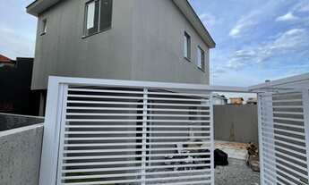 Imagem 2: Sobrado recém construído no Campeche