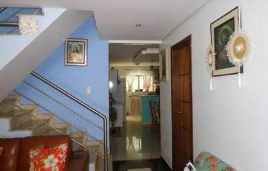 Imagem 7: Sobrado para venda possui 260 metros quadrados com 4 quartos em Samambaia Sul - Brasília