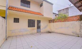 Imagem 2: Sobrado para venda tem 125 m² com 3 quartos em Cajuru - Curitiba - PR