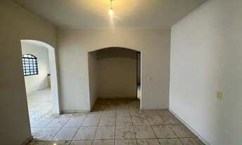 Imagem: Alugo Casa Localizada no Leste Universitário