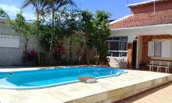 Imagem: Casa na praia com piscina