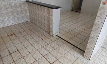 Imagem 6: ALUGA -SE CASA DE FUNDOS