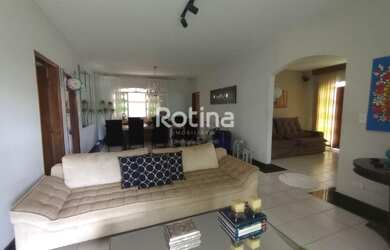 Imagem 4: Casa para aluguel, 4 quartos, 1 suíte, 4 vagas, Vigilato Pereira - Uberlândia/MG