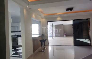 Imagem 2: LOCAÇÃO ALTO PADRÃO CONDOMÍNIO FECHADO - LOCALIZAÇÃO PRIVILEGIADA DO VILLA BRANCA