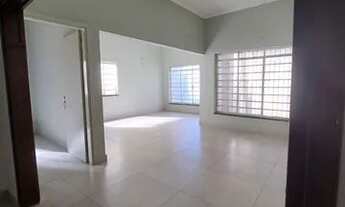 Imagem 3: Casa para aluguel possui 190 metros quadrados com 3 quartos em Jardim Sumaré - Ribeirão Pr