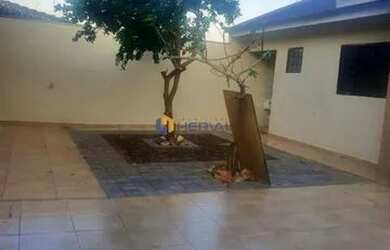 Imagem 6: Casa para aluguel possui 180 metros quadrados com 3 quartos em Jardim Monte Rei - Maringá