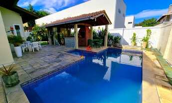 Imagem 4: Casa de alto padrão com 5 quartos, 4 vagas de garagem