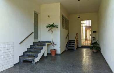 Imagem 2: Casa térrea para aluguel e venda com 150 m² com 3 quartos, suíte, edícula