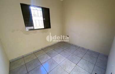 Imagem 3: Casa para aluguel, 3 quartos, 1 suíte, 4 vagas, Granada - Uberlândia/MG