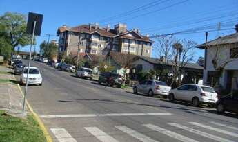 Imagem 2: Casa no Centro de Canela!