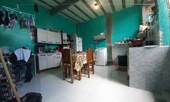 Imagem 4: De 195.000 por apenas 180 mil ... Casa com 2 quartos, 3 vagas de garagem , próx DB NOVA CI