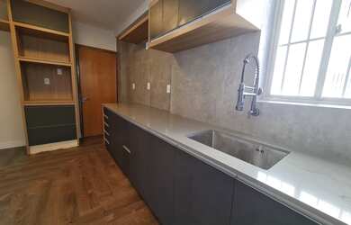 Imagem 2: Direto com proprietario: Lindo AP, reformado em alto padrão em Cond. com lazer completo!